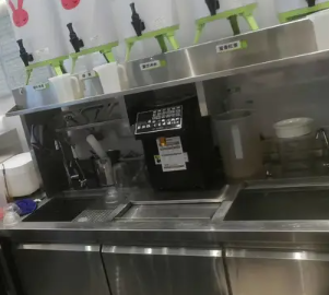 回收奶茶店设备